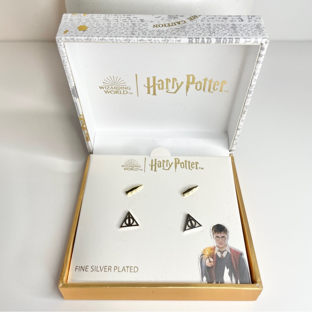 NWT, Wizarding World Harry Potter, fine silver plated, gold, and silver earrings - Picture 6 of 6